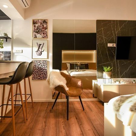 Calea Victoriei Modern Studio - Escape In The City Center Bukarest Exterior foto